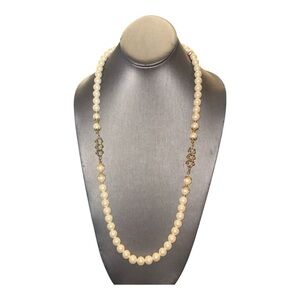 Cream Pearl Beaded Necklace Gold Tone Chain Accent Vintage Style J24